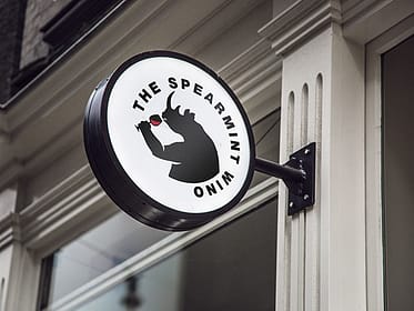 Restaurant & Bar logo